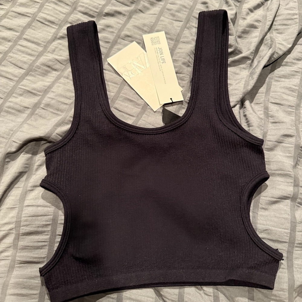 ZARA BRAND NEW Black Ribbed Crop top with side cut outs